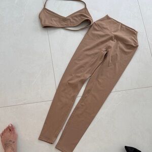 Women's Tan Leggings